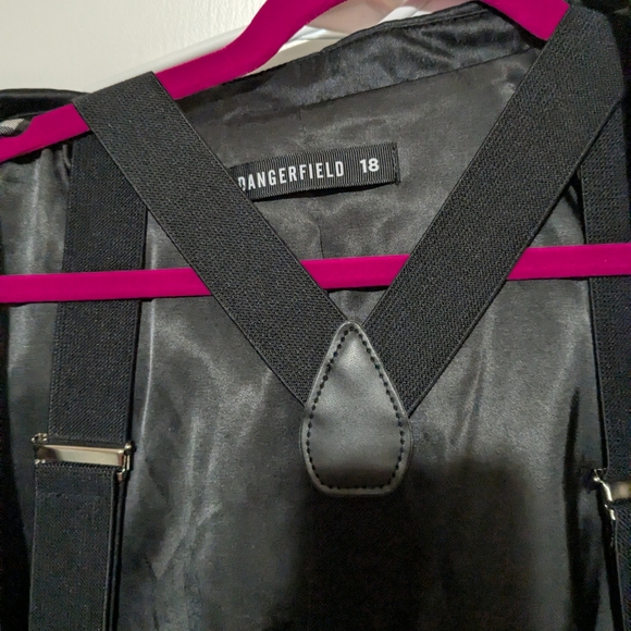 Dangerfield Plaid Trouser With Cropped Jacket That Has Tails - Picture 2 of 4